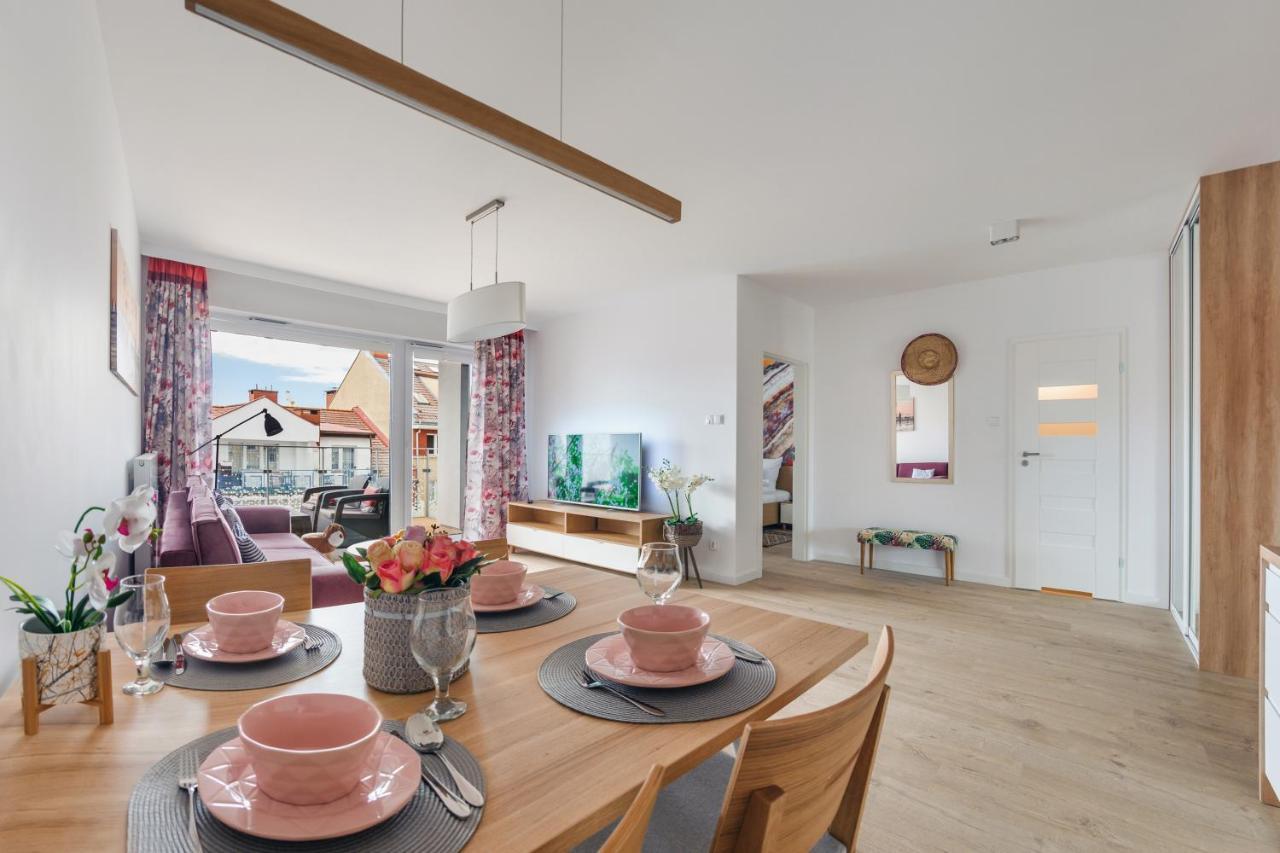 Apartamenty Sun & Snow Nadmorskie Tarasy Z Basenem Kołobrzeg Εξωτερικό φωτογραφία