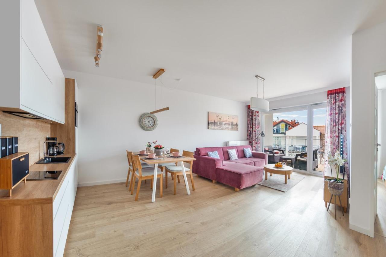 Apartamenty Sun & Snow Nadmorskie Tarasy Z Basenem Kołobrzeg Εξωτερικό φωτογραφία
