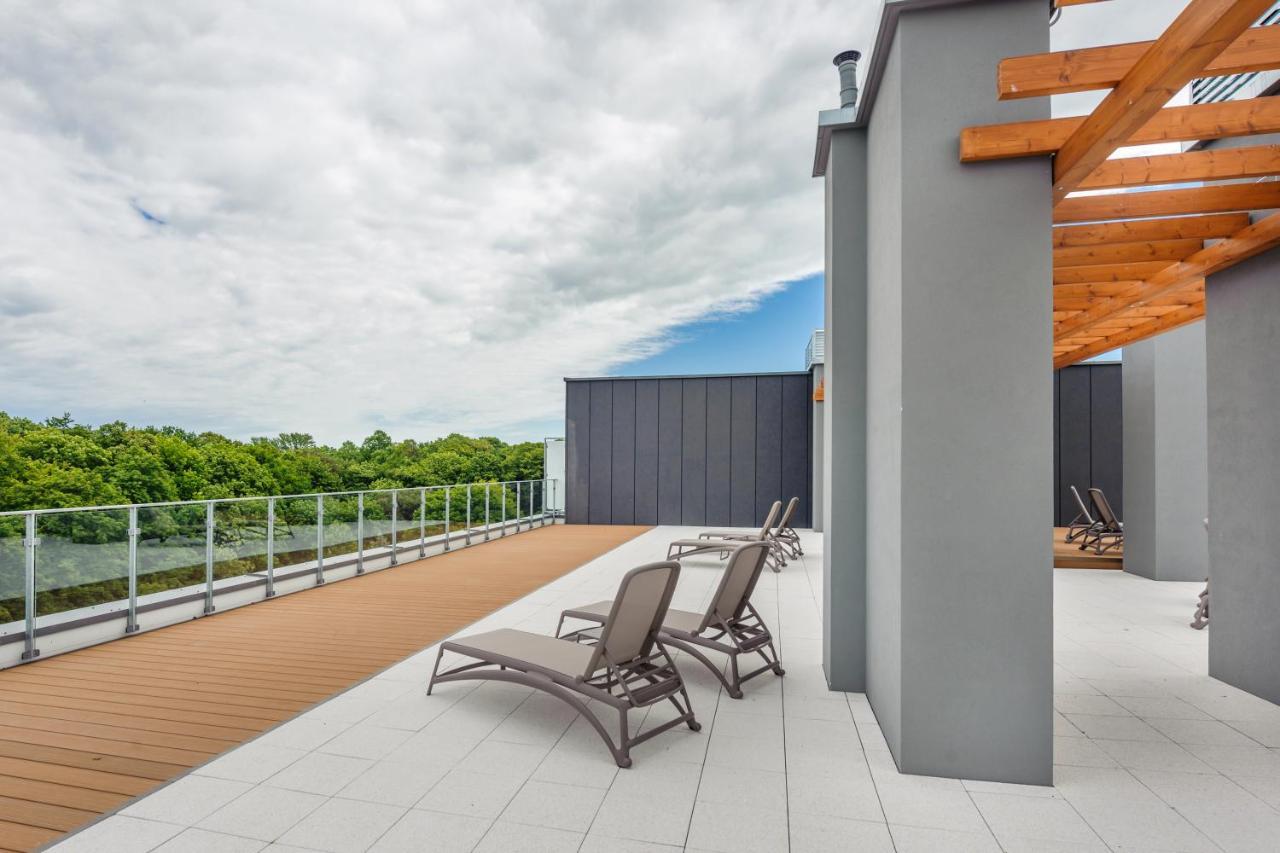Apartamenty Sun & Snow Nadmorskie Tarasy Z Basenem Kołobrzeg Εξωτερικό φωτογραφία