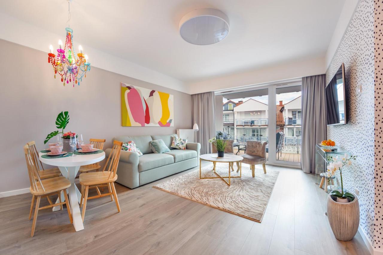 Apartamenty Sun & Snow Nadmorskie Tarasy Z Basenem Kołobrzeg Εξωτερικό φωτογραφία